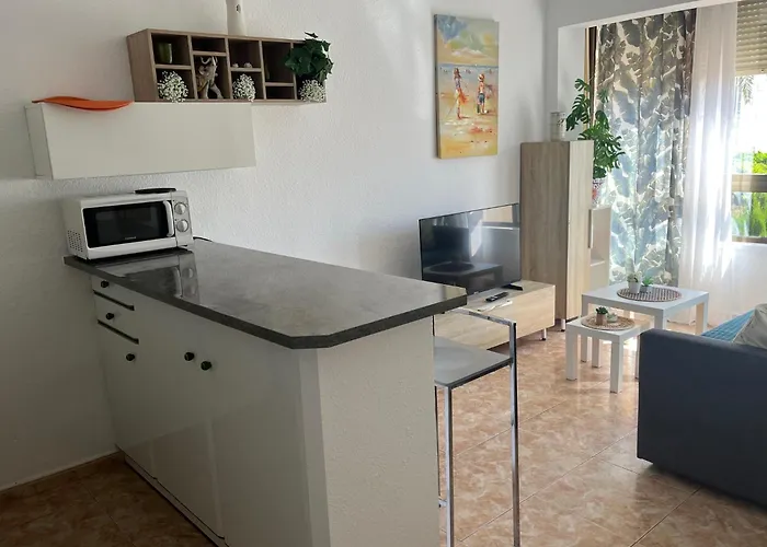 Διαμέρισμα Cute 150m To The At Quite Area